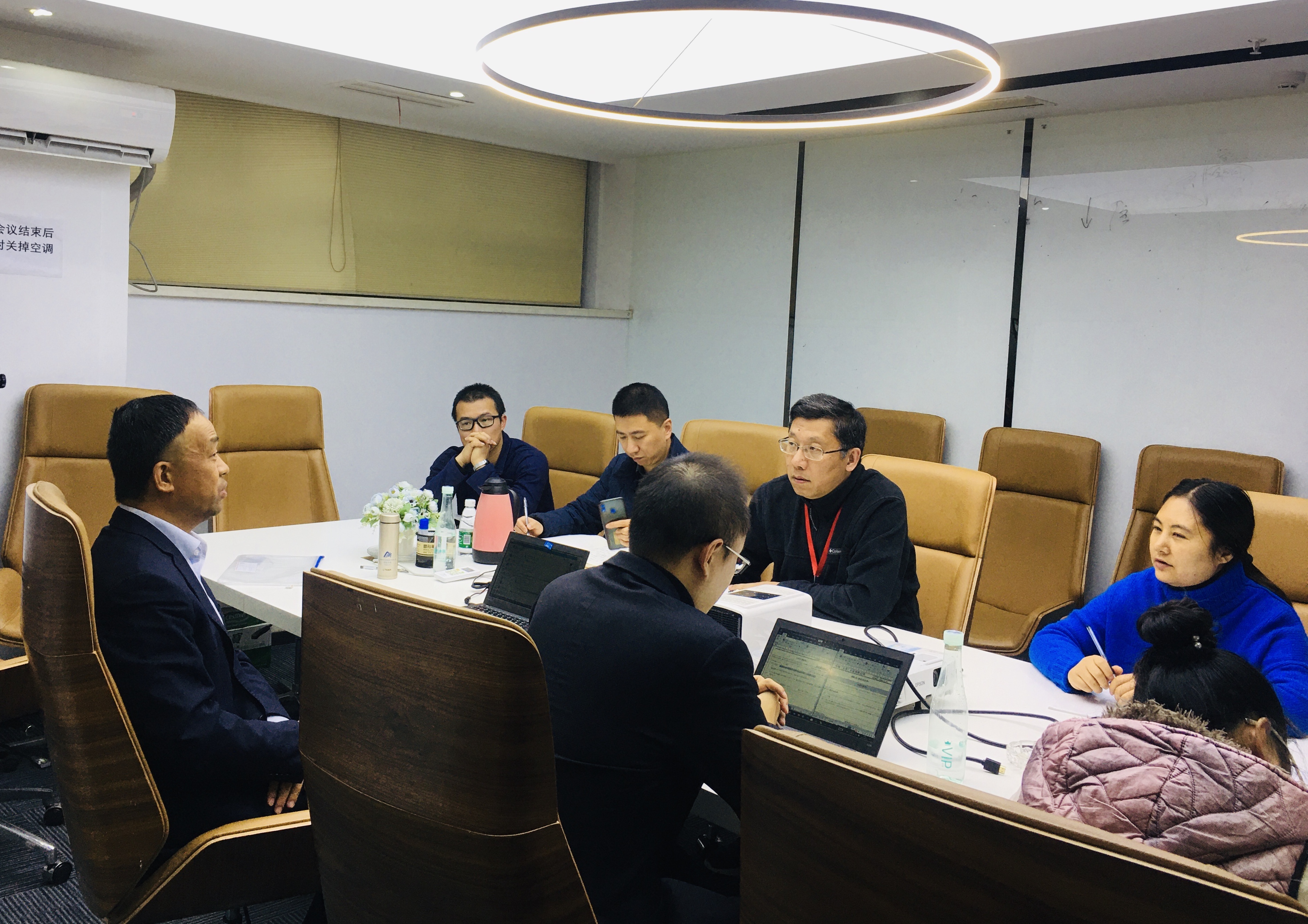 鉴黑担保网(jhdbw)·最具权威唯一维权担保平台